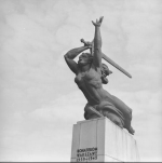 Marian Konieczny, Memorial to the Heroes of Warsaw, installed in Plac Teatralny Warsaw in 1961. Collection: NAC 